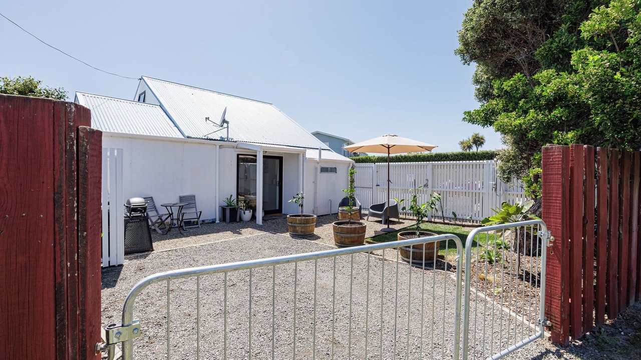 Photo of Patio Balcony in Waimarama