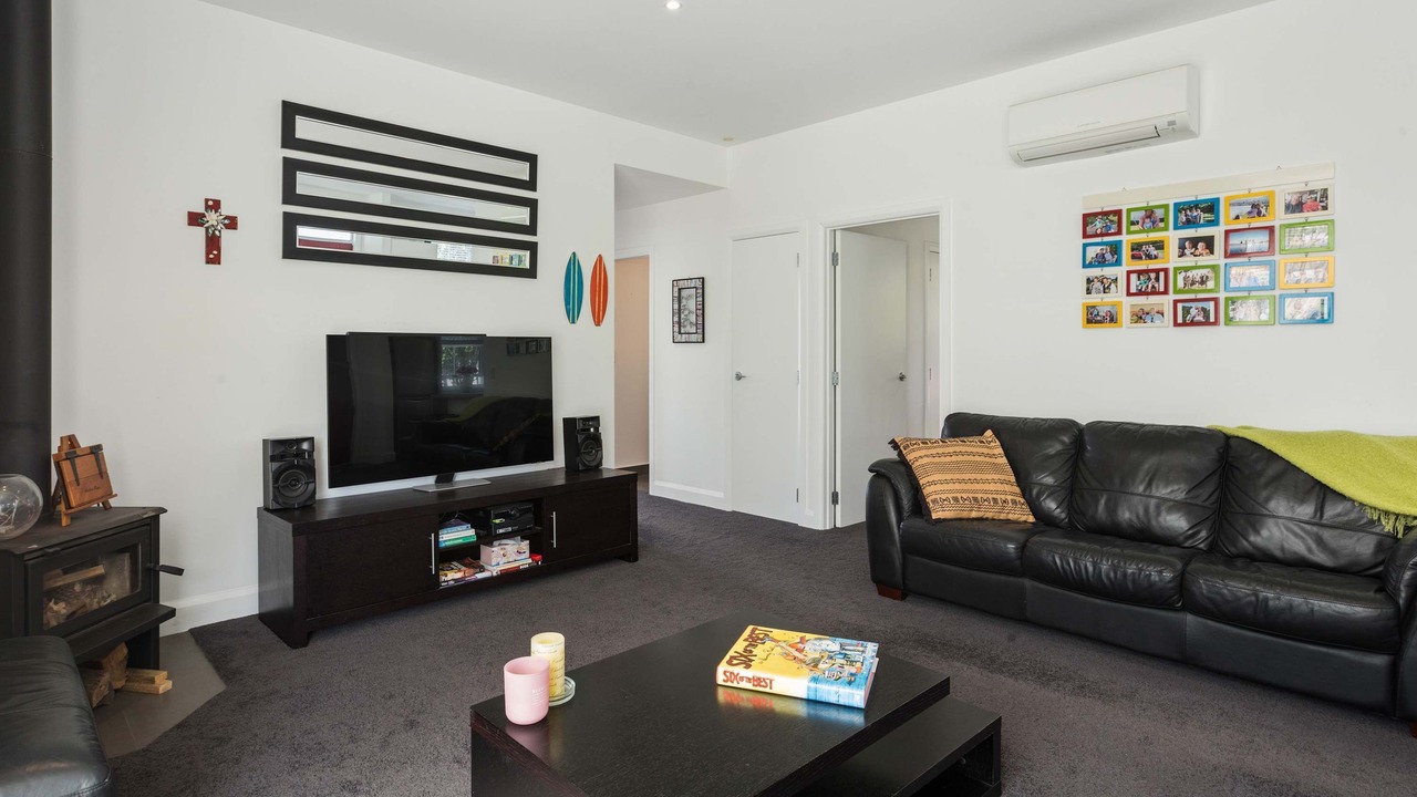 Photo of Livingroom in Waihi Beach