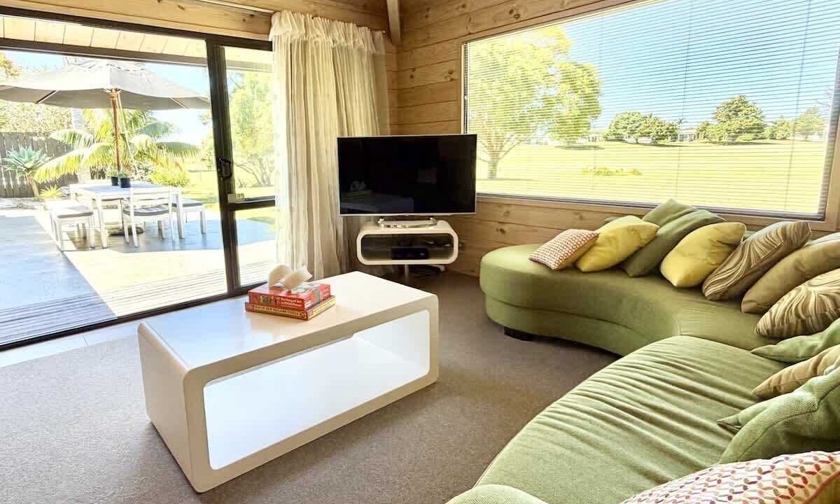 Photo of Livingroom in Pauanui