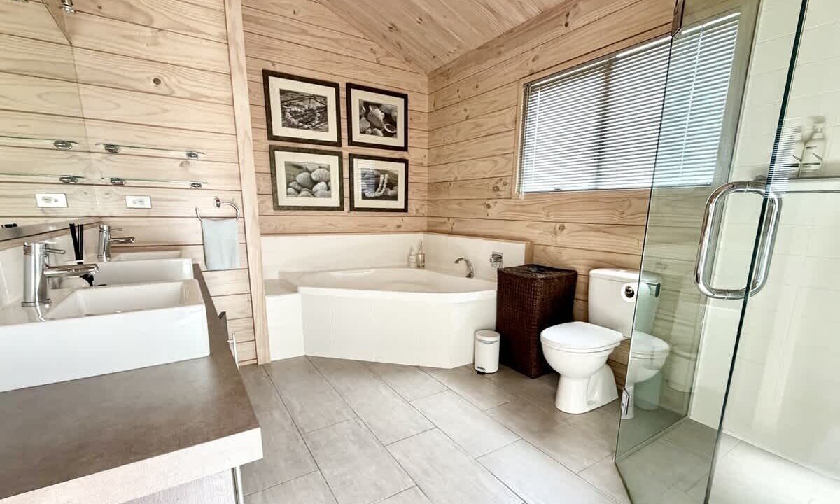 Photo of Bathroom in Pauanui