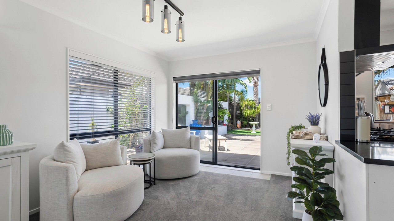 Photo of Livingroom in Papamoa Beach