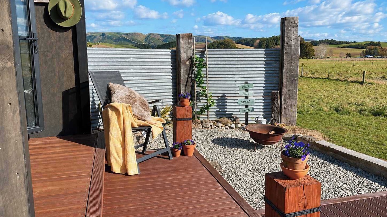 Photo of Patio Balcony in Timaru District