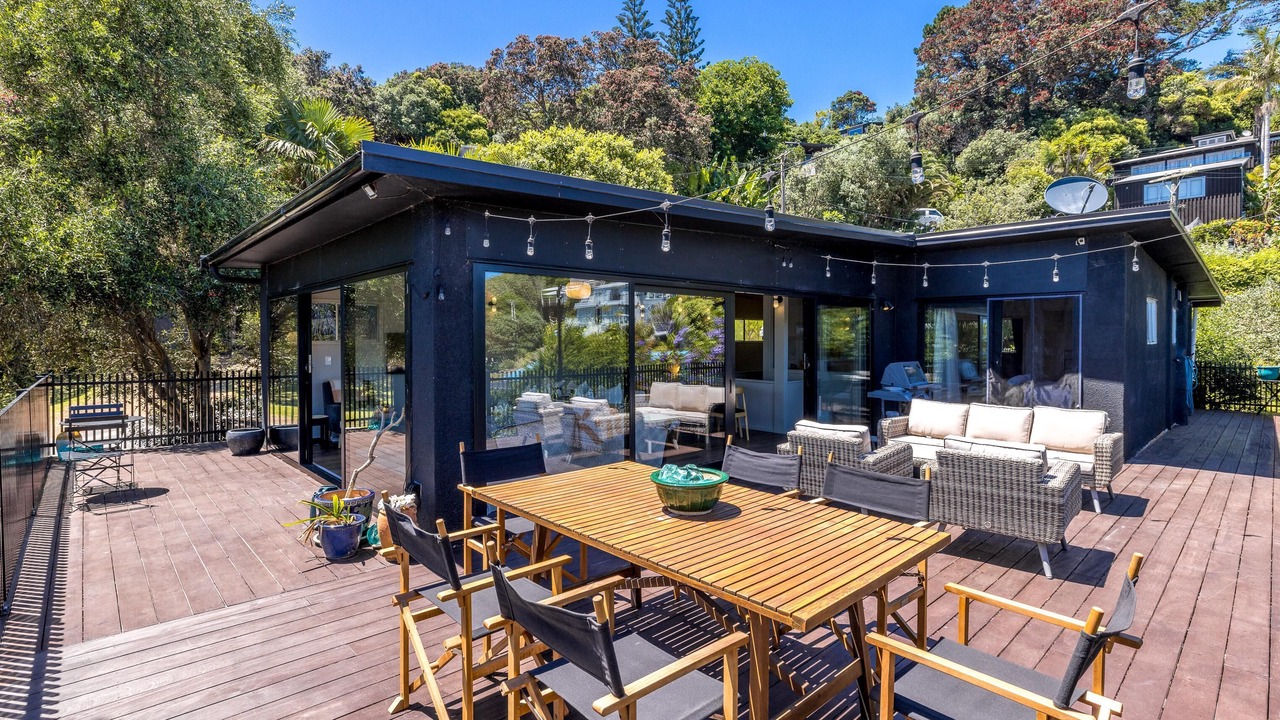 Photo of Livingroom in Onetangi