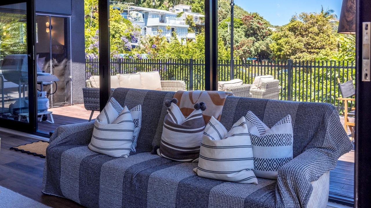 Photo of Livingroom in Onetangi