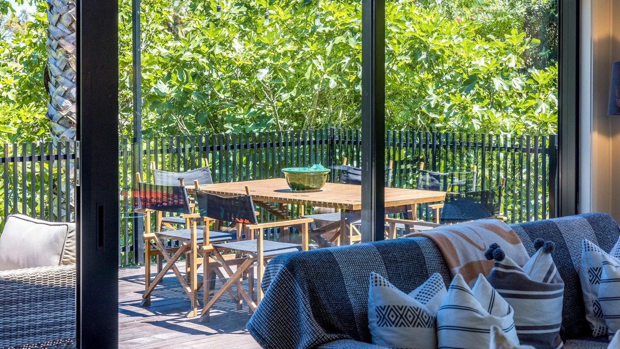 Photo of Livingroom in Onetangi
