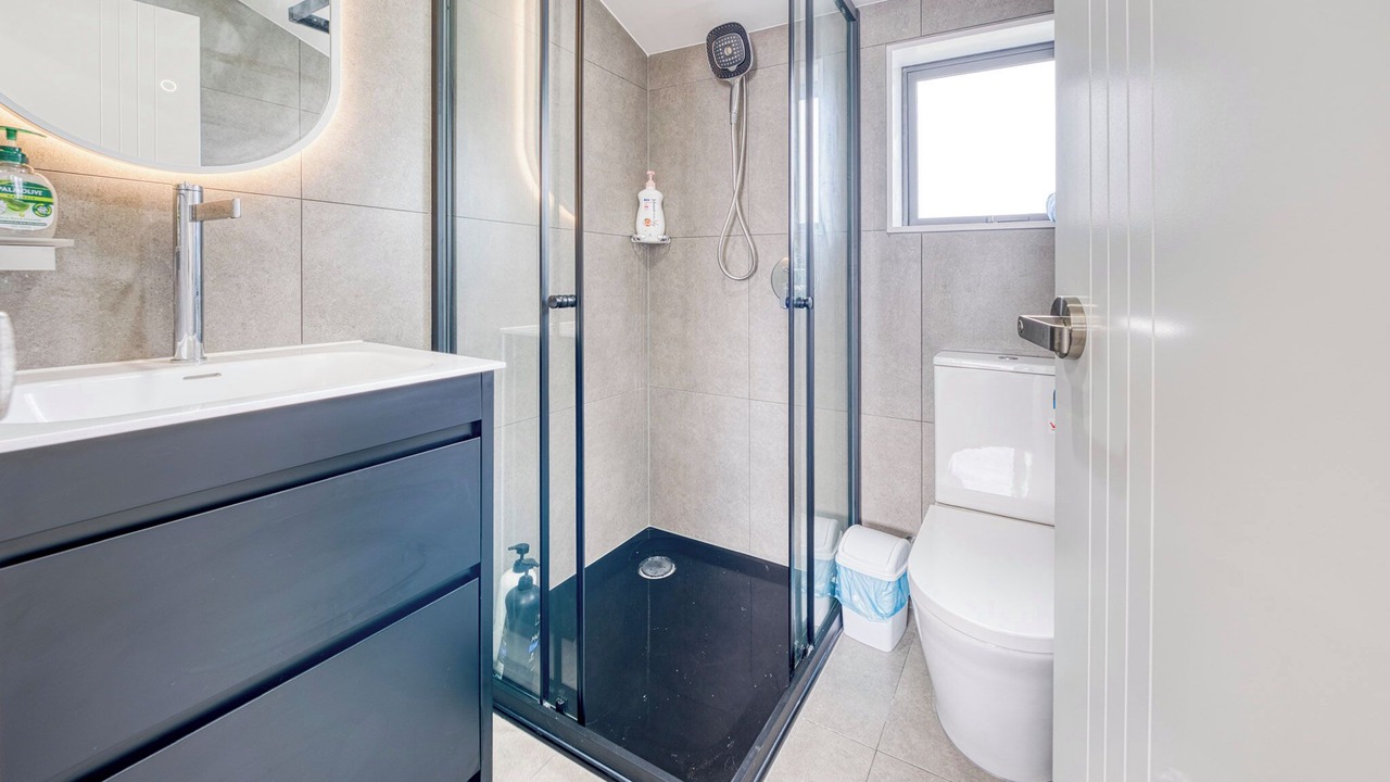 Photo of Bathroom in Papatoetoe