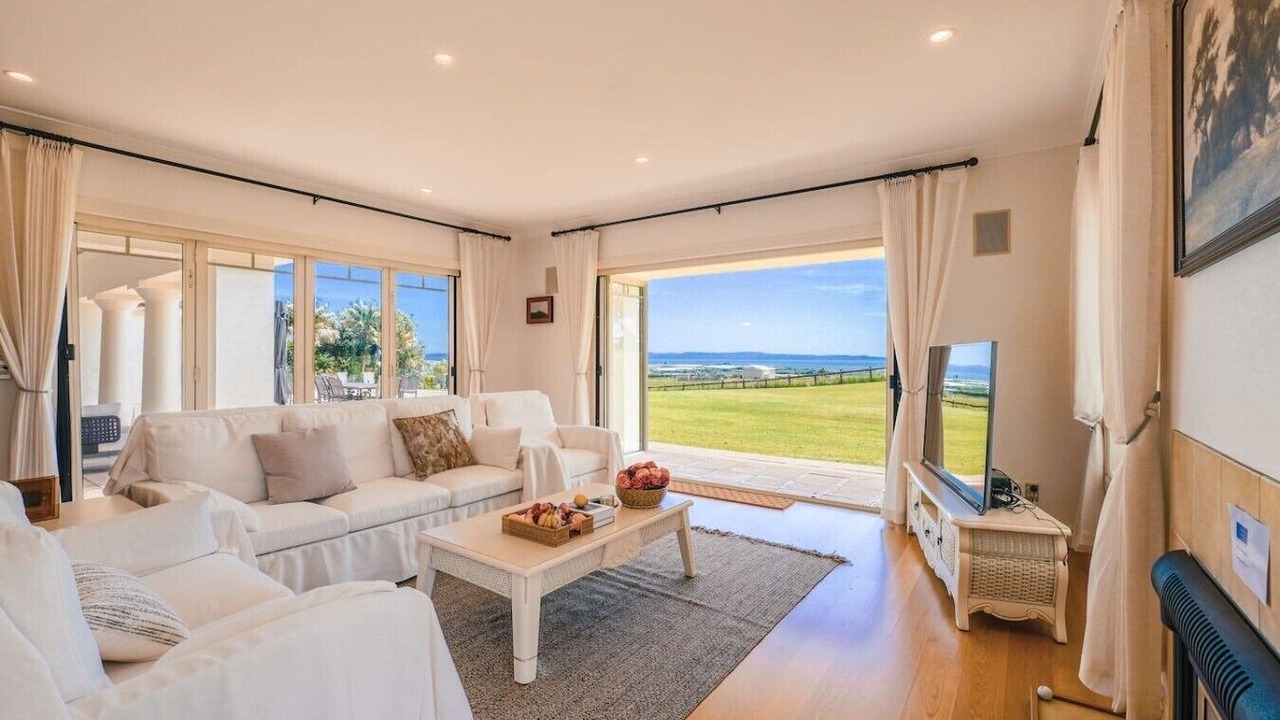 Photo of Livingroom in Karaka