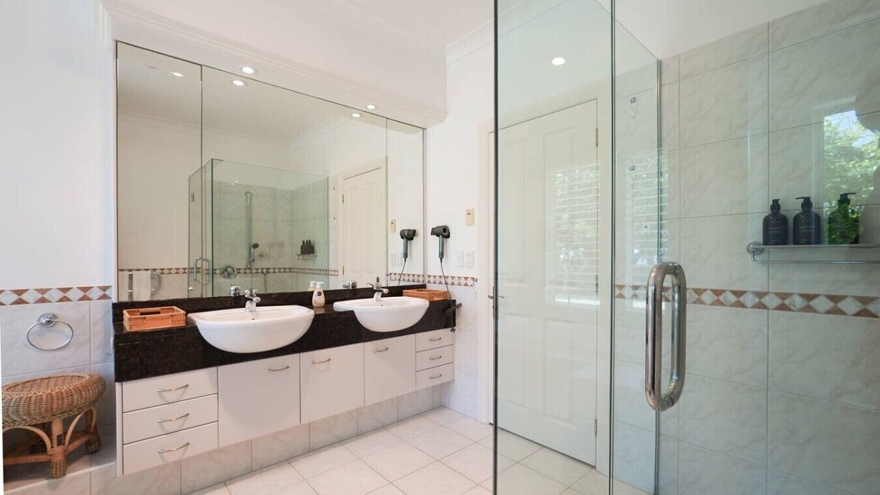 Photo of Bathroom in Karaka
