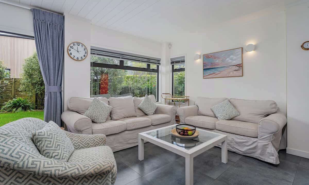 Photo of Livingroom in Cooks Beach