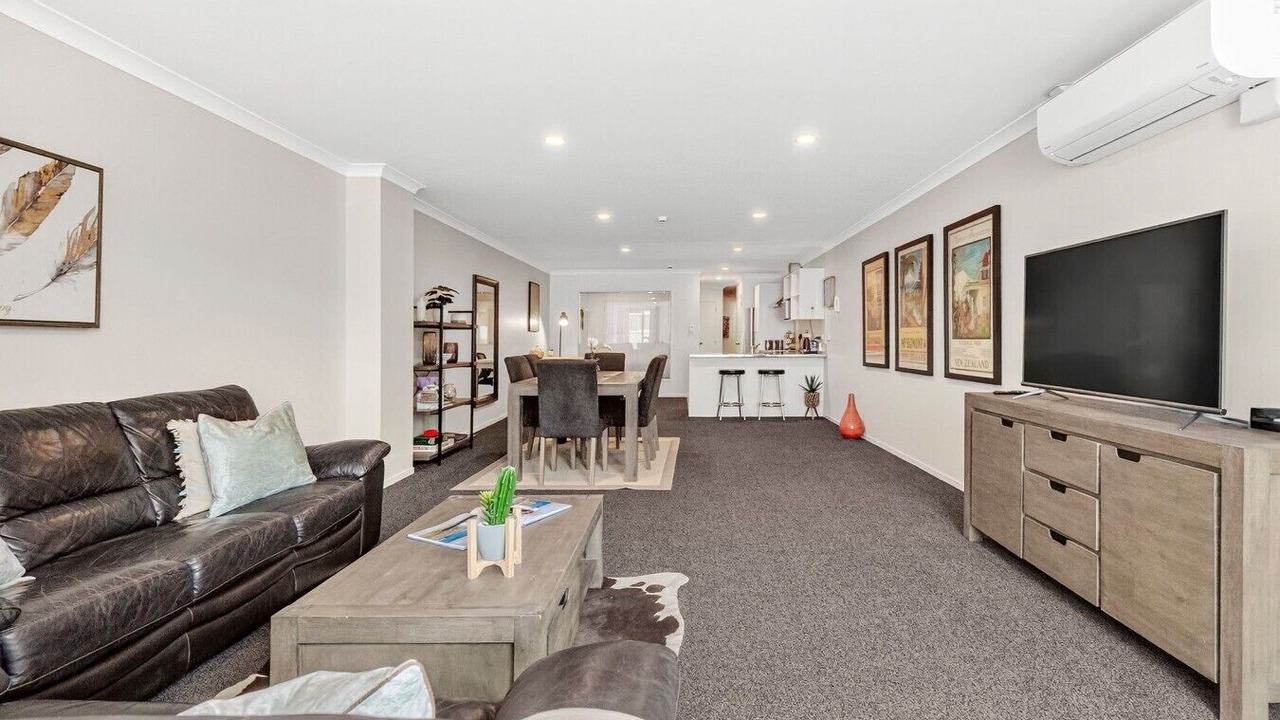 Photo of Livingroom in Hamilton