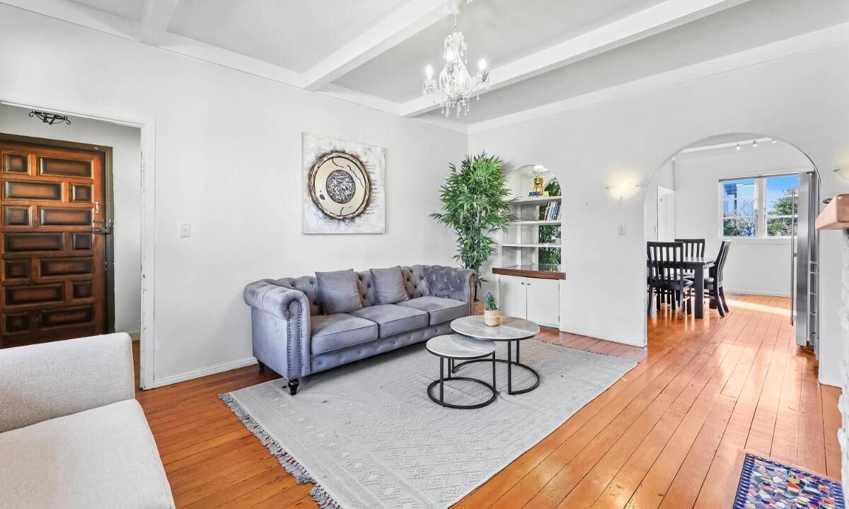 Photo of Livingroom in Epsom
