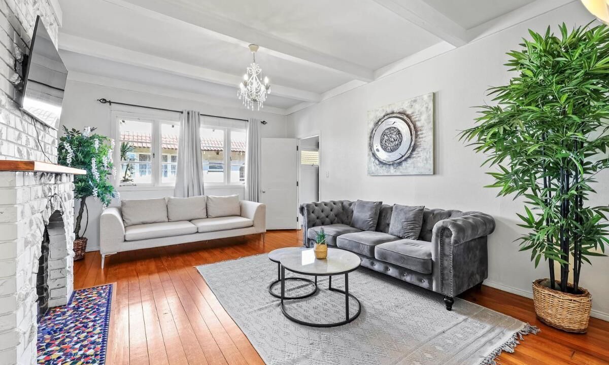 Photo of Livingroom in Epsom