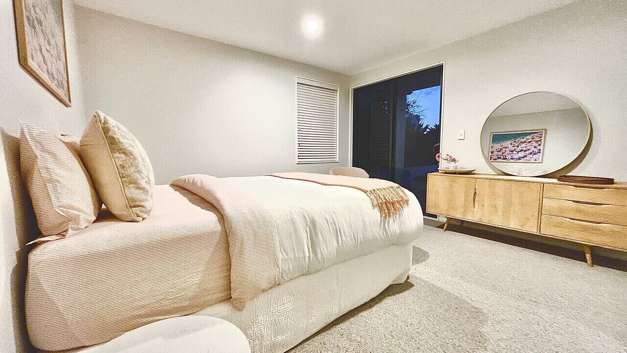 Photo of Bedroom in Omanu