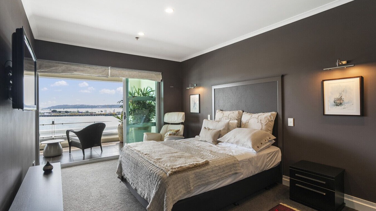 Photo of Bedroom in Auckland Central Business District