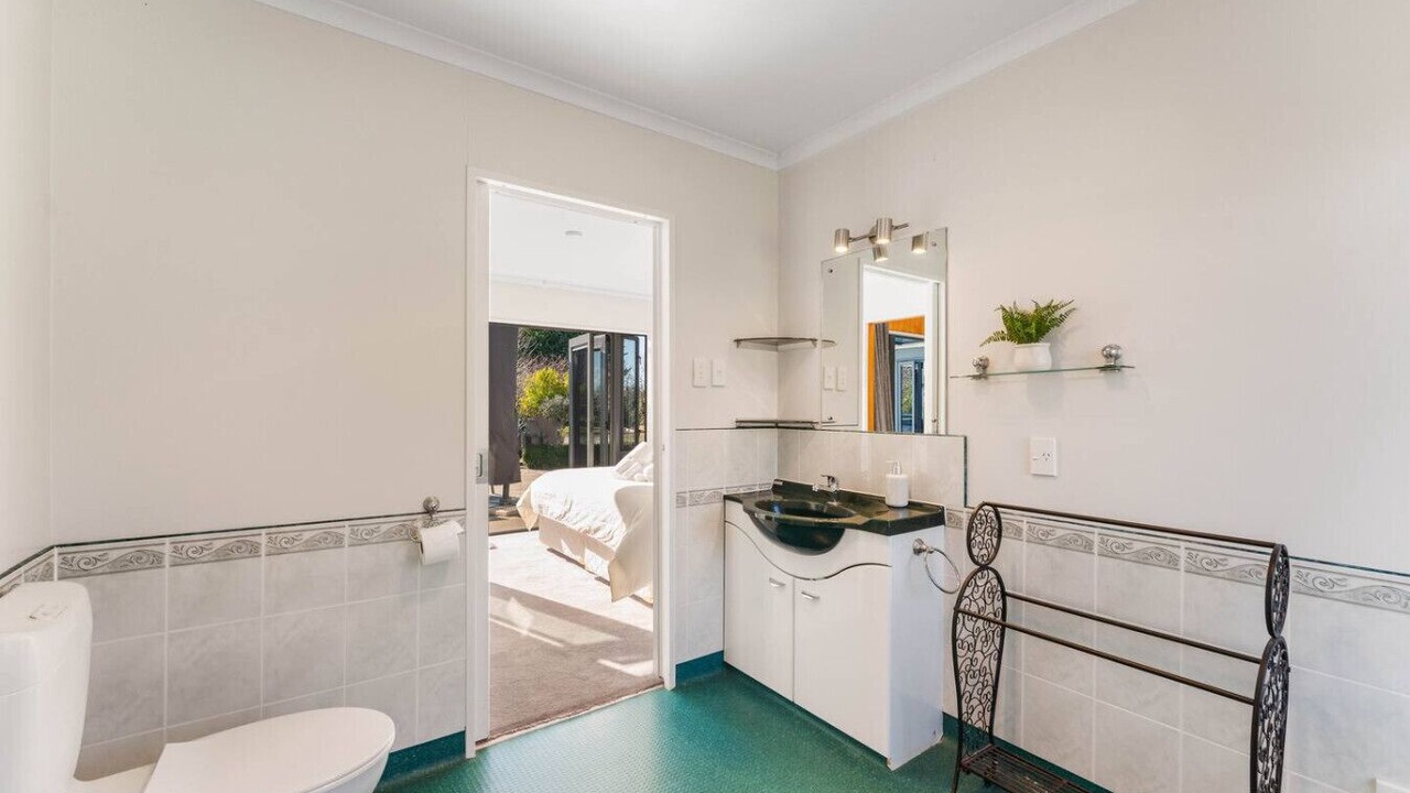 Photo of Bathroom in Turangi