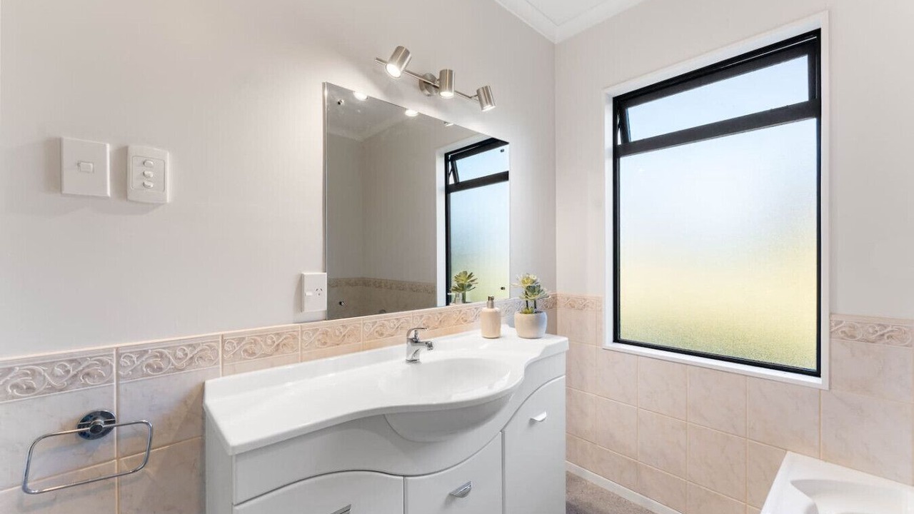 Photo of Bathroom in Turangi