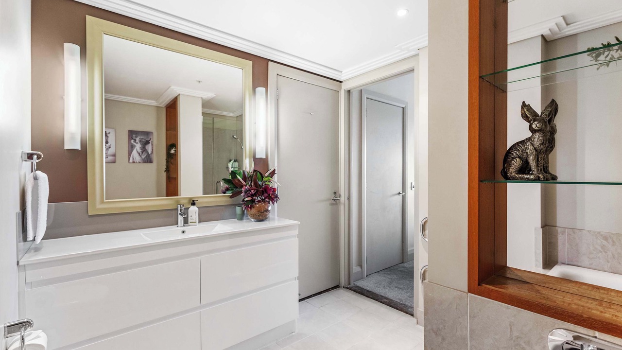 Photo of Bathroom in Auckland Central Business District