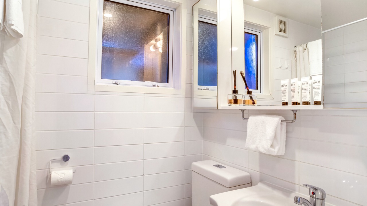 Photo of Bathroom in Surfdale