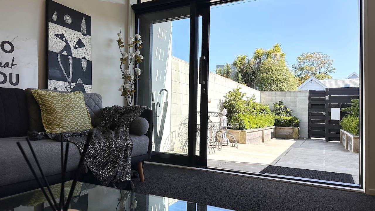 Photo of Livingroom in Christchurch City Centre
