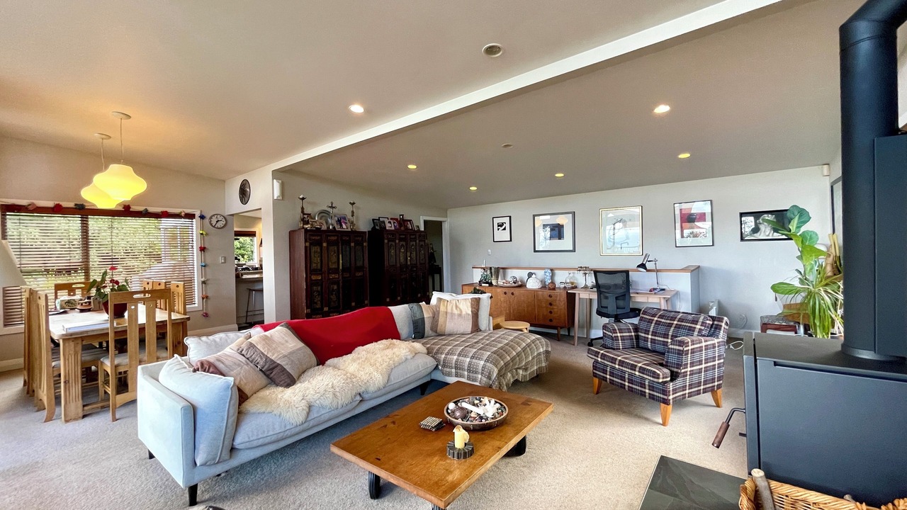 Photo of Livingroom in Titirangi