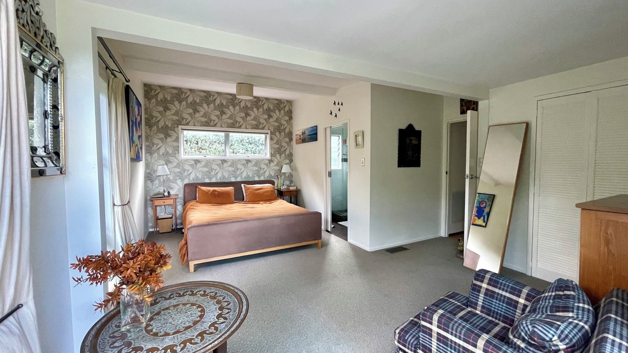 Photo of Bedroom in Titirangi