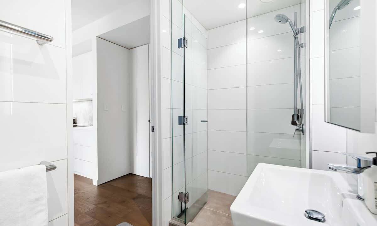 Photo of Bathroom in Greenlane - Ellerslie