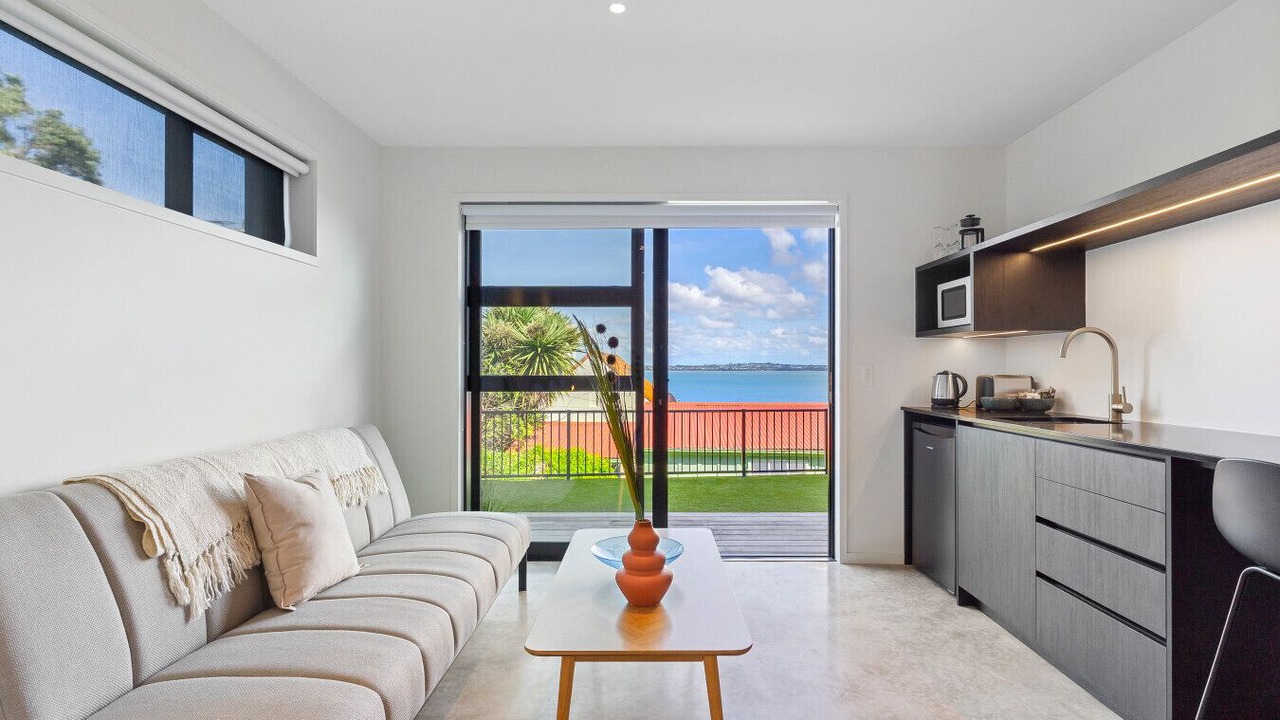 Photo of Livingroom in Point Chevalier