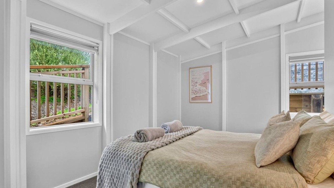 Photo of Bedroom in Langs Beach