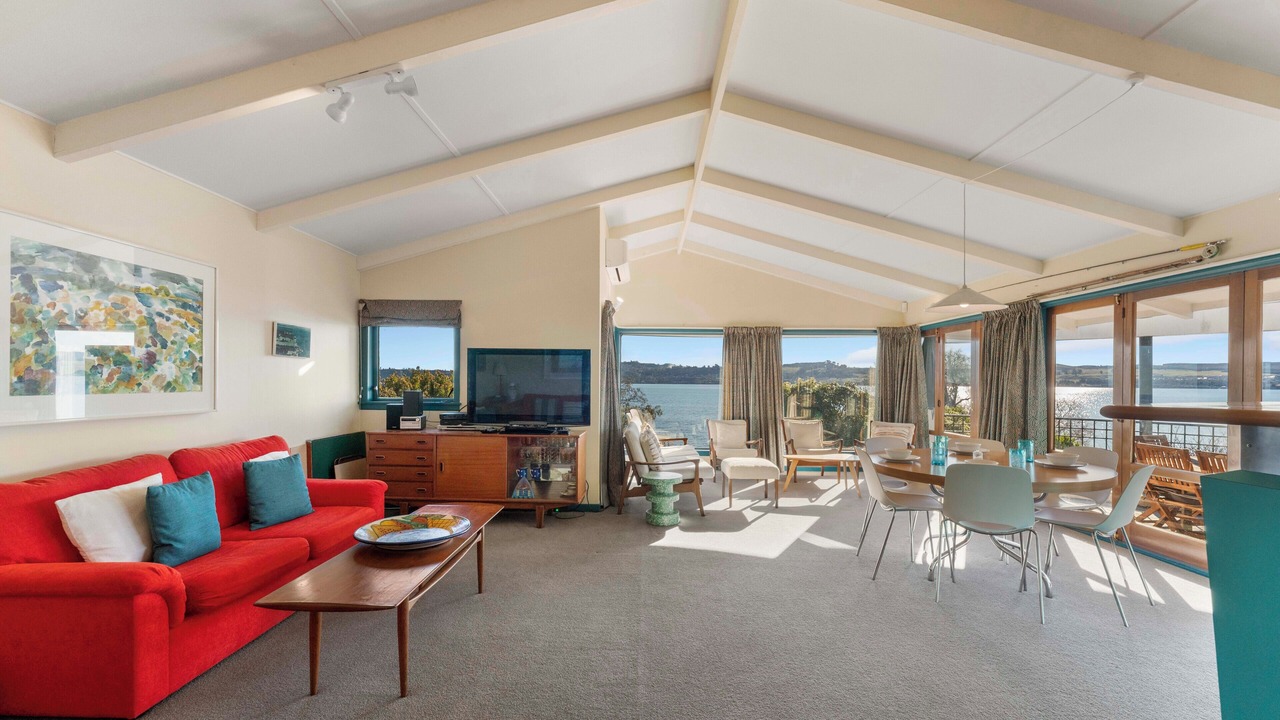 Photo of Livingroom in Rainbow Point