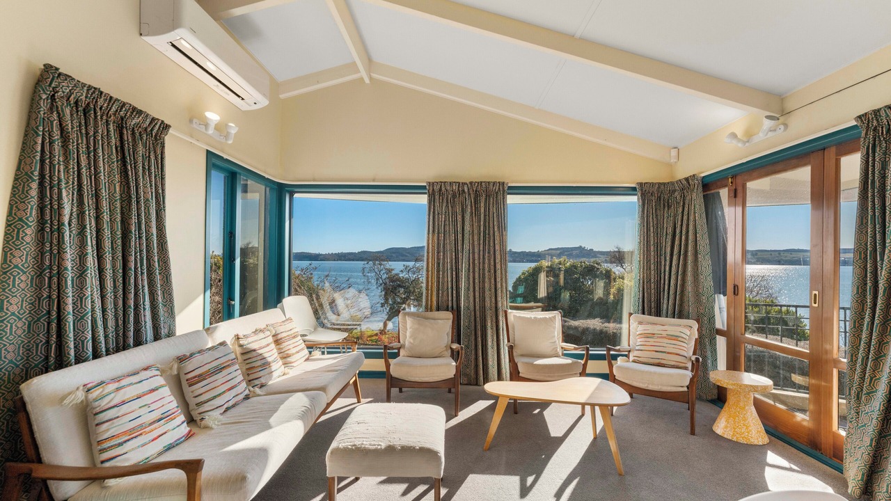 Photo of Livingroom in Rainbow Point