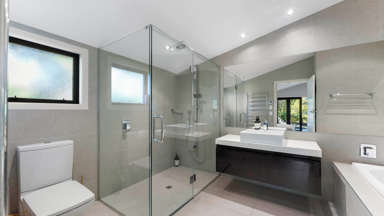 Photo of Bathroom in Rainbow Point