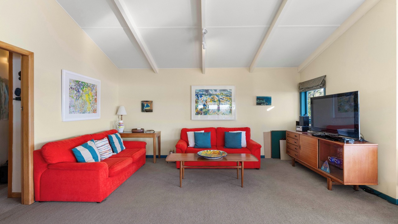 Photo of Livingroom in Rainbow Point