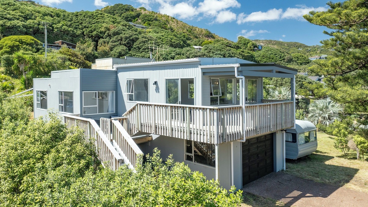 Photo of Outdoor in Piha