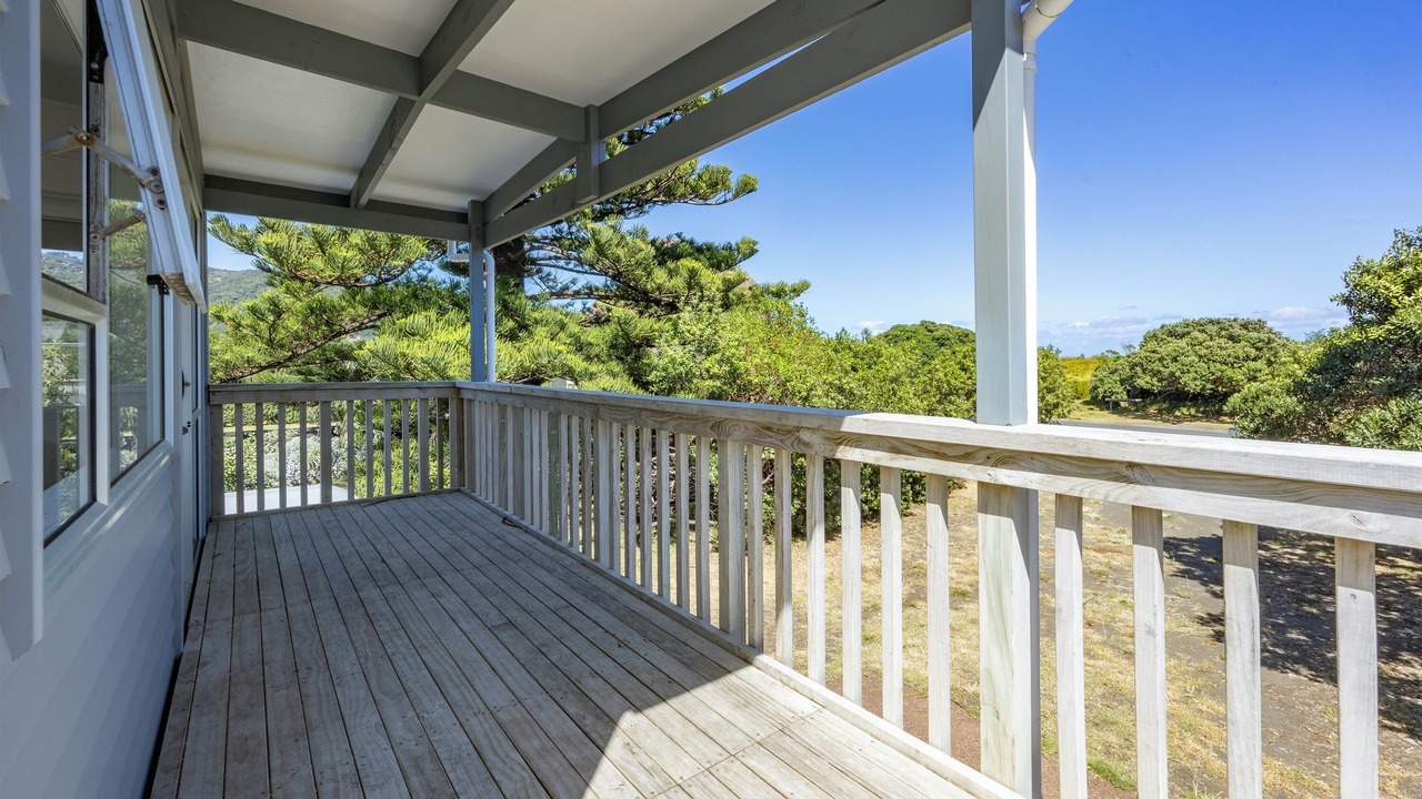 Photo of Outdoor in Piha