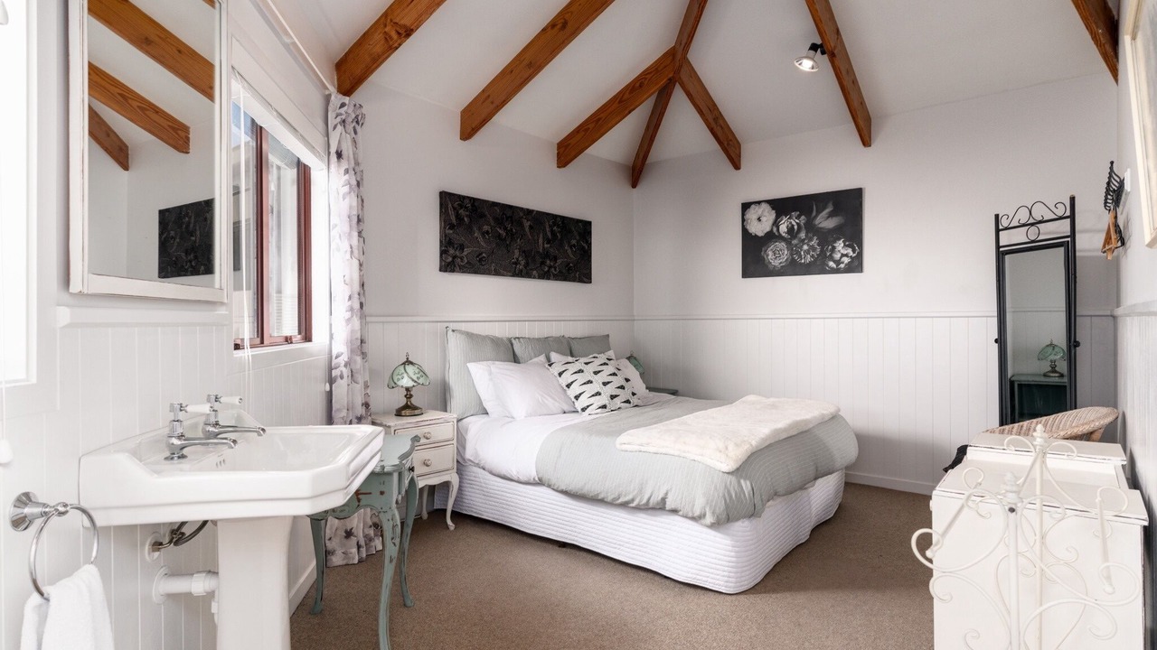 Photo of Bedroom in South Bay