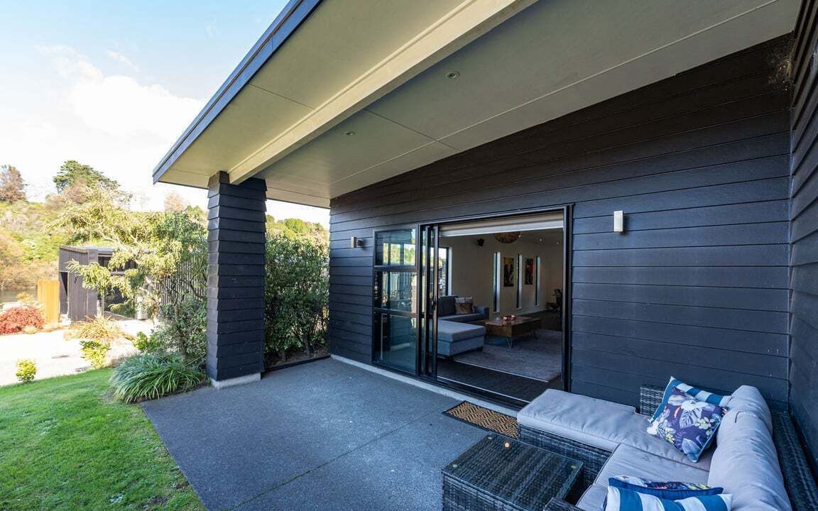 Photo of Patio Balcony in Rangatira Park