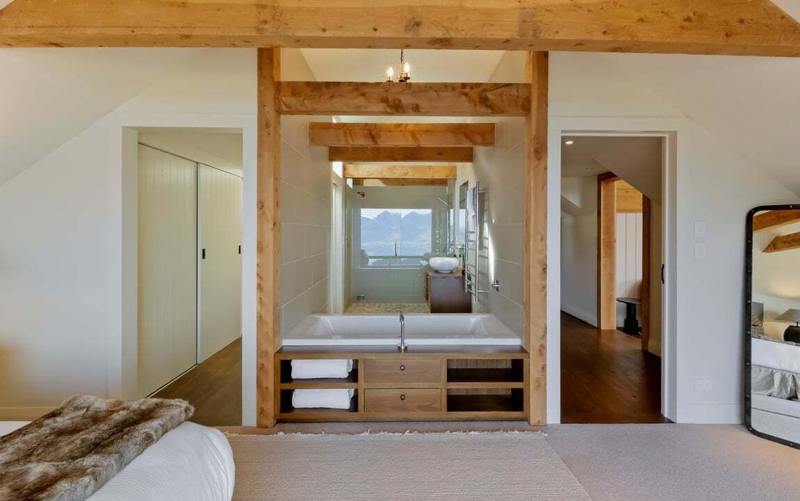 Photo of Bedroom in Queenstown