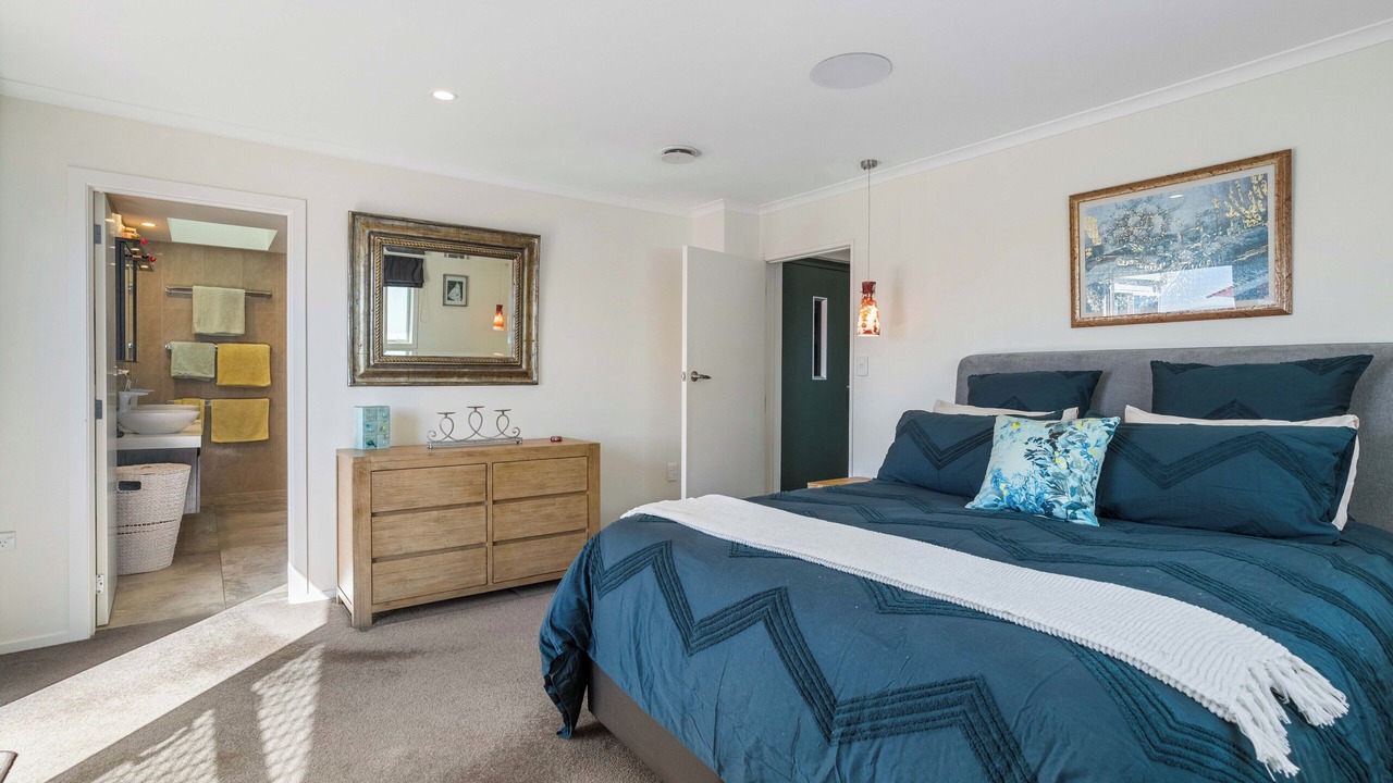 Photo of Bedroom in Papamoa Beach