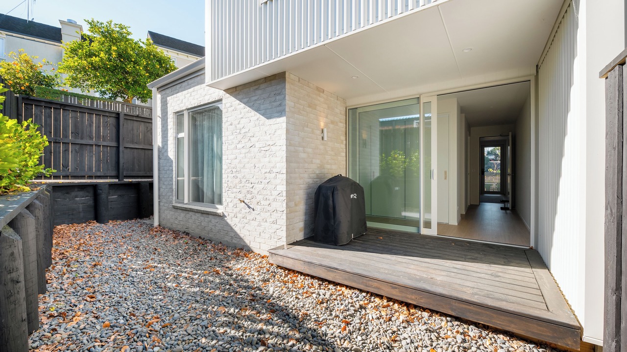 Photo of Patio Balcony in Hamilton North