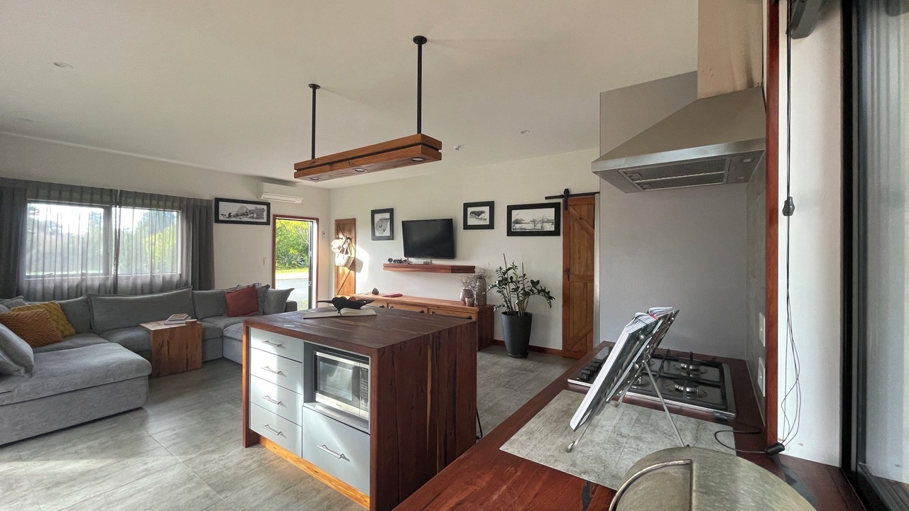 Photo of Livingroom in Waihi Beach