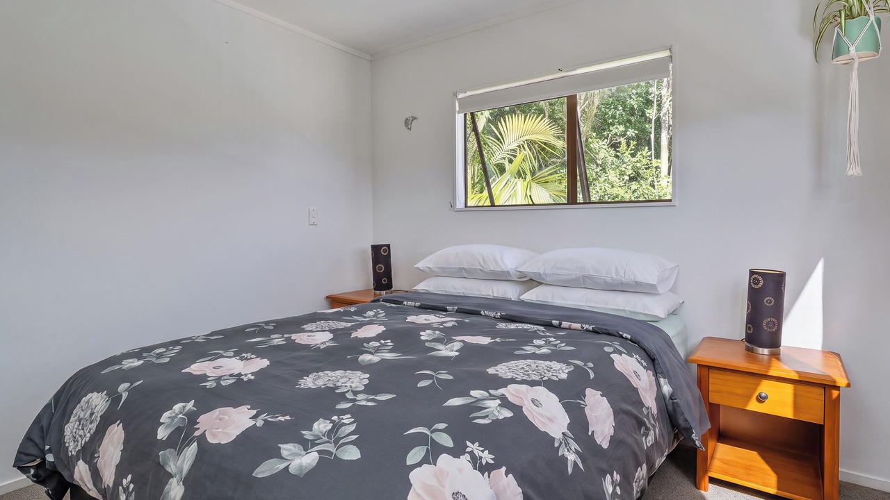 Photo of Bedroom in Onemana