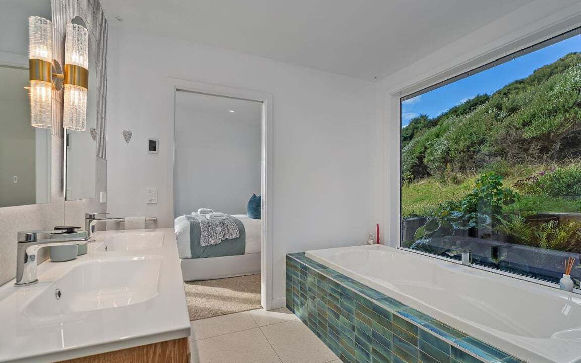 Photo of Bathroom in Rings Beach