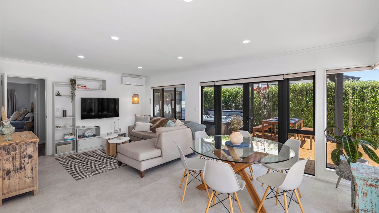 Photo of Livingroom in Papamoa Beach