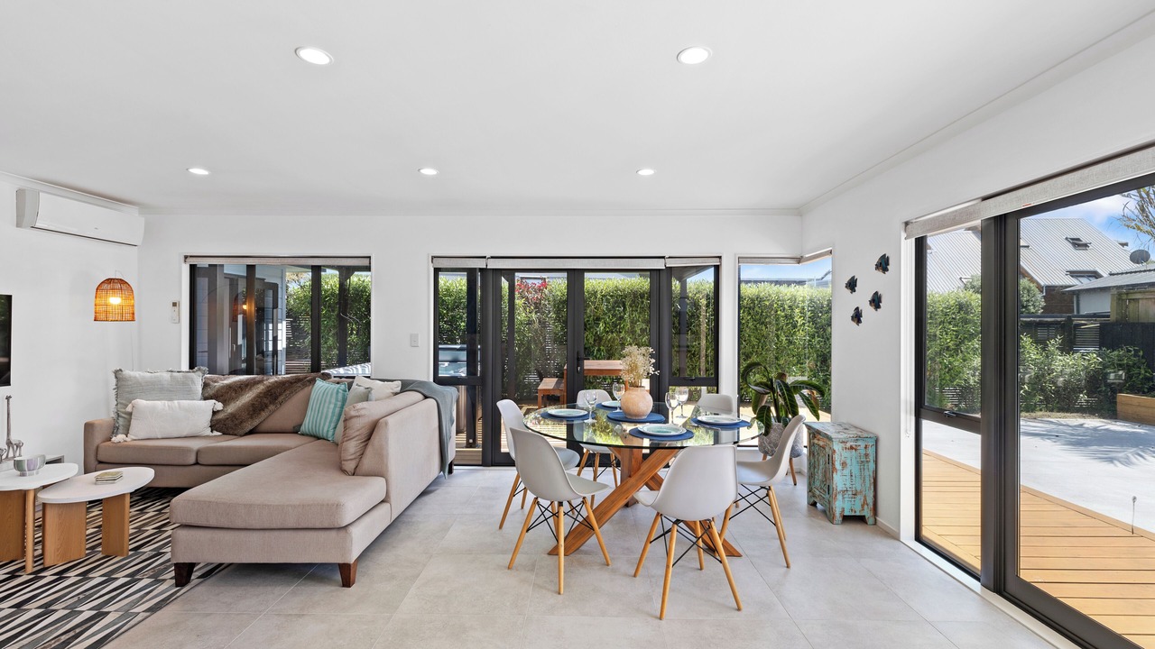 Photo of Livingroom in Papamoa Beach