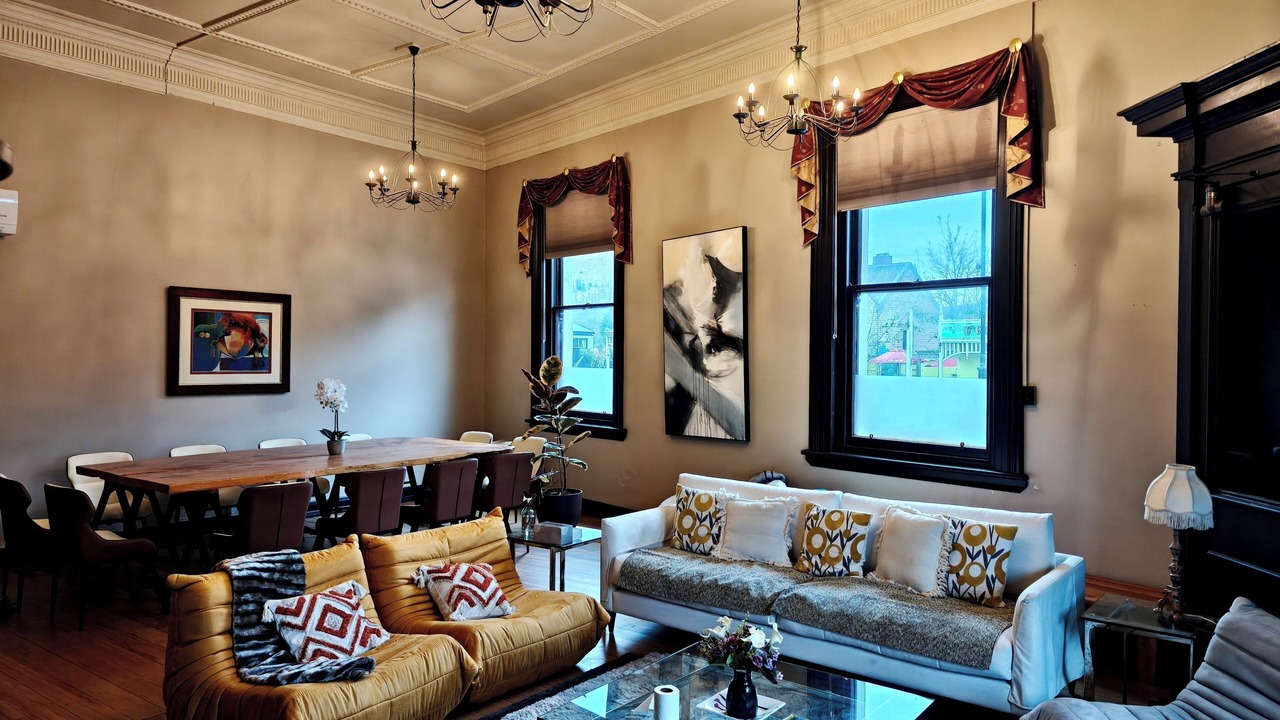 Photo of Livingroom in Lawrence