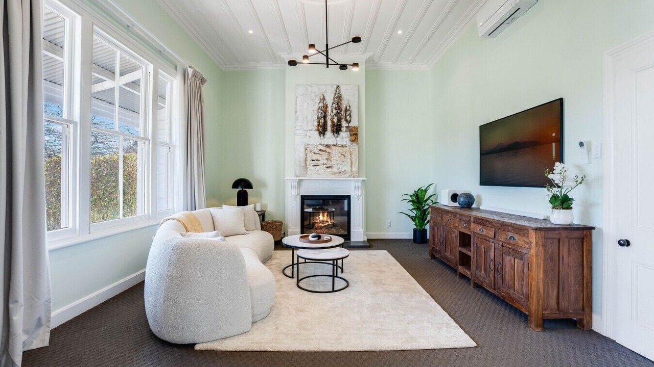 Photo of Livingroom in Bombay