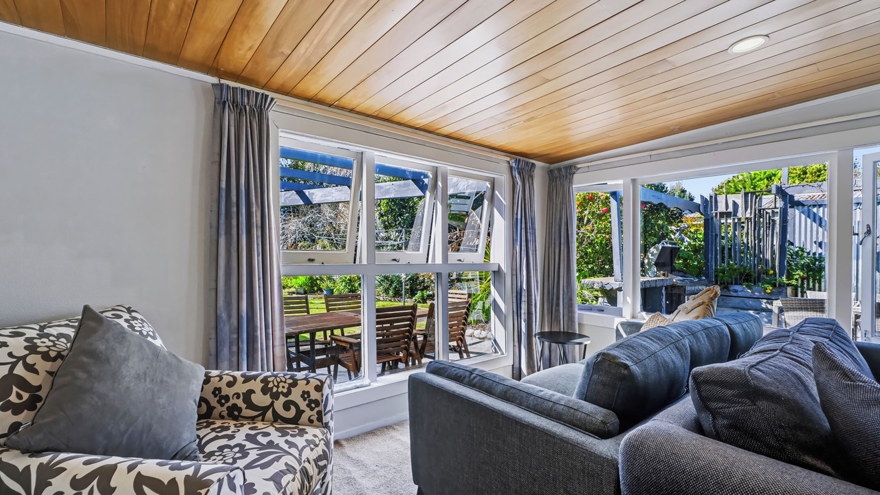 Photo of Livingroom in Whitianga