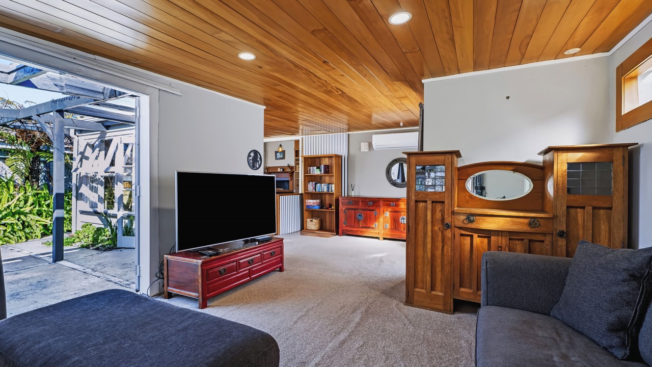 Photo of Livingroom in Whitianga