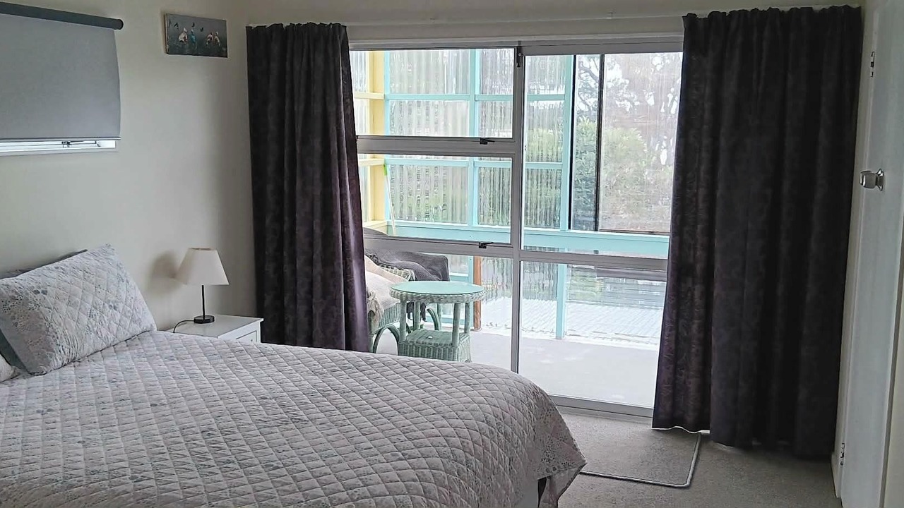 Photo of Bedroom in Pataua