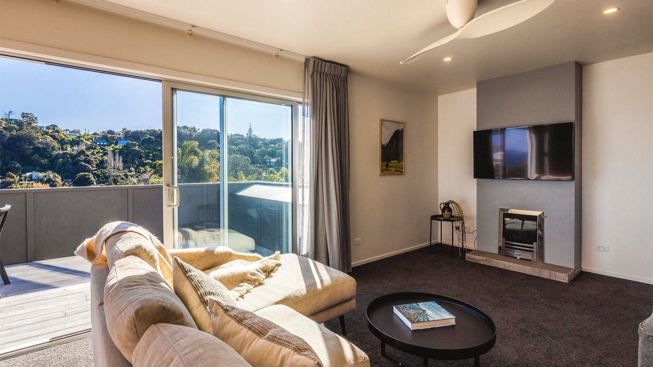 Photo of Livingroom in Surfdale